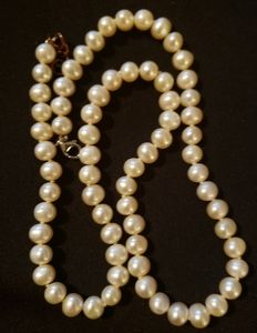 White Pearl Necklace